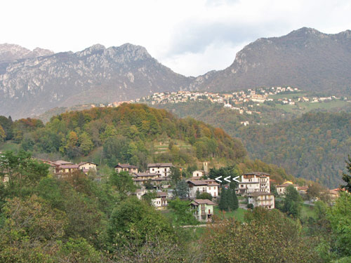 Truchel di Bracca con Costa Serina, l'Alben e lo Suchello sullo sfondo