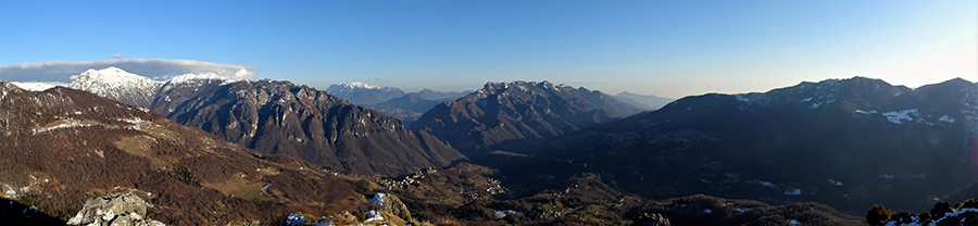 Vista panoramica dalla vetta del Corno Zuccone - Madonna delle Cime