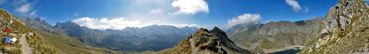Dal Passo della Selletta (mt. 2372) panoramica a 360 sulla Valle del Monte Sasso e sulla Conca del Calvi