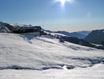 Vista da nord sul Rifugio Mirtillo , Val Carisole, Val Fondra e Brembana  - foto Piero Gritti 24 dic. 2006