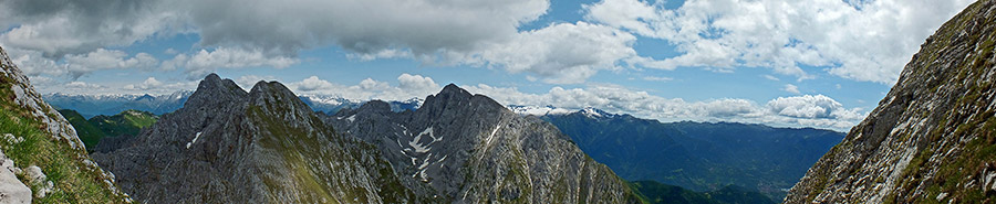 Salendo dal Passo delle ortiche (2292 m.) al Cimone della Bagozza (2408 m.)