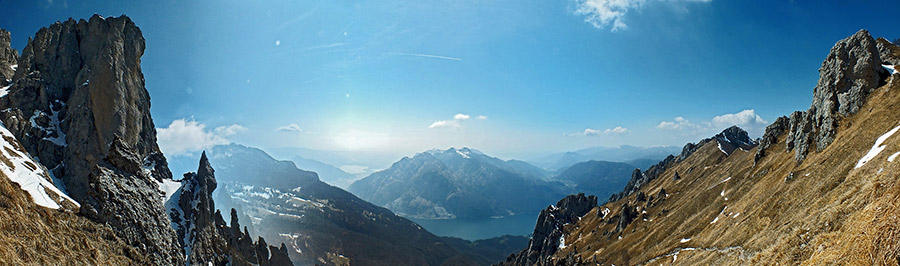 Dal Rifugio Rosalba vista sukl vallone di salita e verso il Lago di Como