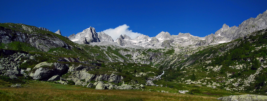 Dal Pianone 'Zocùn' vista verso la Val Sione e le sue cime