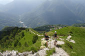 Salendo al monte Gugliemo... - foto Gigliola Ziglioli 16 giugno 07