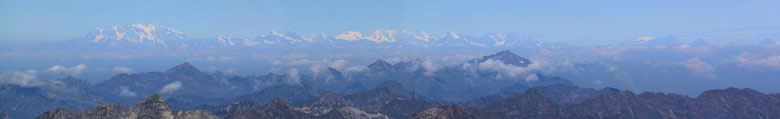 Panoramica-sul-Monte-Rosa-e-Alpi-del-Vallese