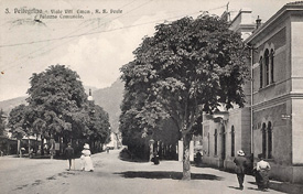 Il vecchio Municipio dello Squadrelli (1906) - Archivio Adriano Epis