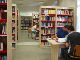 Biblioteca Civica - Sala di consultazione - (Foto Piero Gritti)