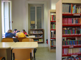 Biblioteca Civica - Sala ragazzi - (Foto Piero Gritti)