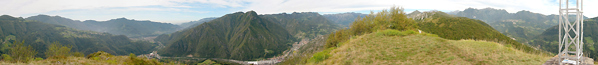 Panoramica a 360° dal Pizzo di Spino sulla Media Valle Brembana e Valle Serina 