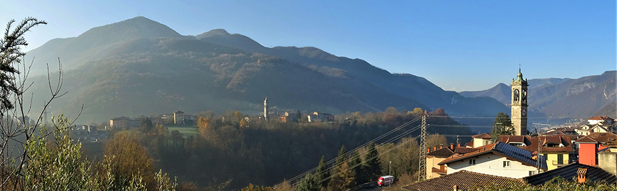Vista panoramica su Endenna verso il Canto Alto