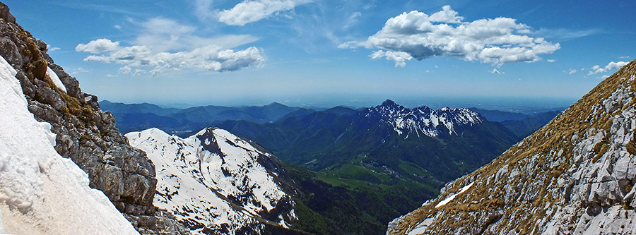 Panorama dal 'Canalino' di salita in Arera