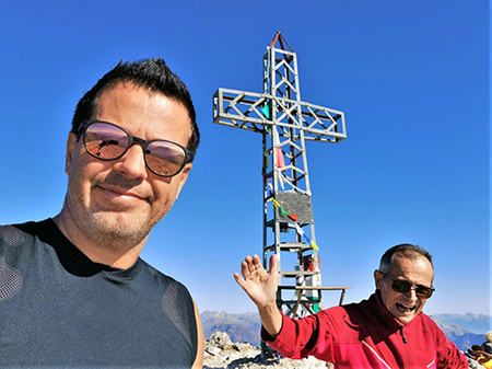 Ottobrata in Pizzo Arera (2512 m) ā€“ 18ott21 - FOTOGALLERY