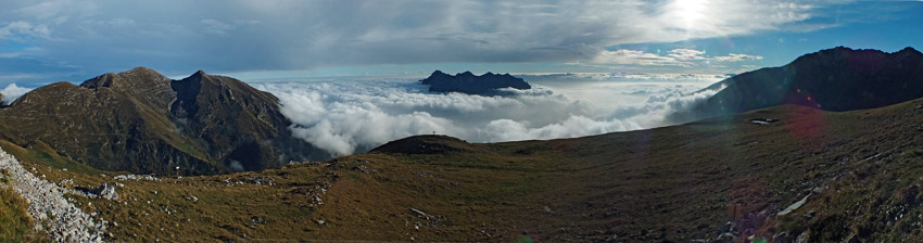 Dal Rif. Capanna 2000 dopo la pioggia...il sole !