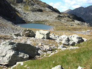 Enormi massi dal Madonnino verso il Lago dei Curiosi