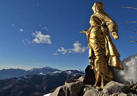 CASTEL REGINA e PIZZO CERRO innevati da Catremerio (11febb21) - FOTOGALLERY