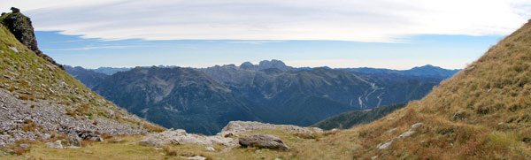 Panoramica dal Passo della Portula verso la Presolana - foto Piero Gritti 7 sett 07