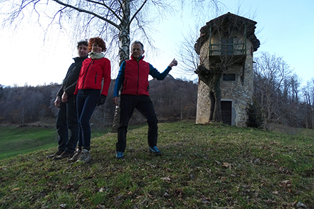 Sul CORNO ZUCCONE, guardiano della Val Taleggio, il 1 marzo 2016 - FOTOGALLERY