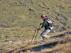 Ripida discesa su sentiero ghiaioso - foto Piero Gritti 14 ott 07