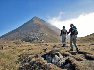 Dal sentiero 101 vista verso cima Sodadura - foto Piero Gritti 14 ott 07
