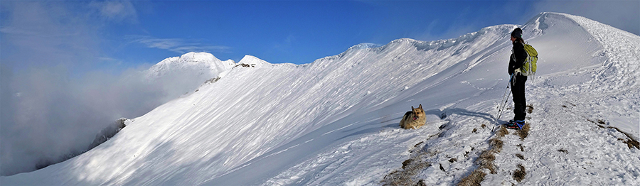 La cresta di Cima Grem (1849 m) ammantata di neve