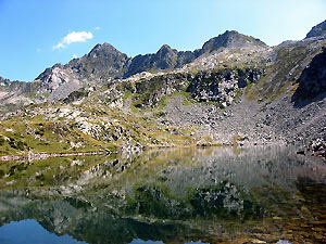 Le acque limpide del Lago alto di Porcile (mt.2095)