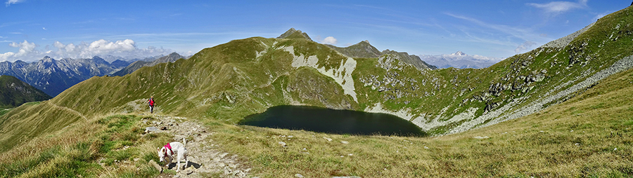 Salendo dal Lago Moro al Corno Stella