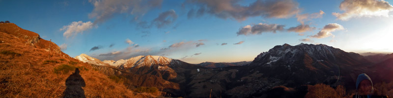 Tramonto in conca di Oltre il colle dal Chignol d'Arale in Menna