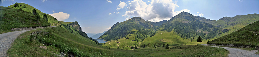 Scendiamo al piano del Lago di Valmora da dove saliremo al Mincucco