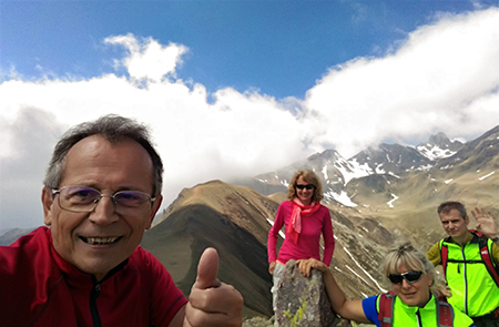 Monte Mincucco (cima 2001 m – croce 1832 m) ad anello dai Piani dell’Avaro il 27 maggio 2017 - FOTOGALLERY