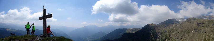 Panorama dalla croce del Mincucco (1832 m)