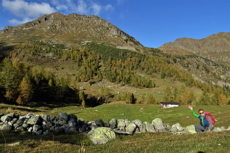 MONTE MINCUCCO (croce 1832 m - cima 2001 m) ad anello dal piano del Lago di Valmora il 17 ottobre 2019 - FOTOGALLERY