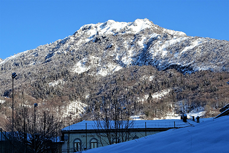 Alla CROCE del MONTE CASTELLO (1425 m) in solitaria marzolininvernale il 4 marzo 2018 - FOTOGALLERY