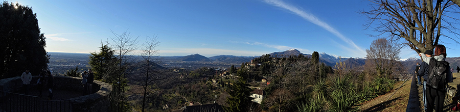 Dal Castello di San Vigilio San Vigilio, panorama ad ovest 