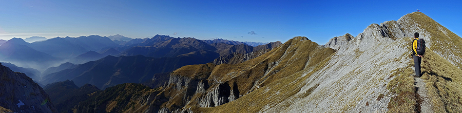 Sulla cresta di vetta del Monte Secco