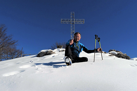Sul Monte Suchello (1541 m) in parte innevato da Costa Serina il 15 febbraio 2017 - FOTOGALLERY