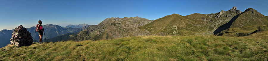 Dal Monte Avaro vista panoramica col Valletto nostra meta