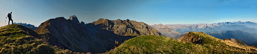 In vetta al Monte Triomen (2245 m)
