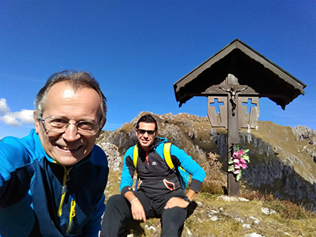 Autunnale sul MONTE VENTUROSA (1999 m) il 9 ottobre 2017 - FOTOGALLERY