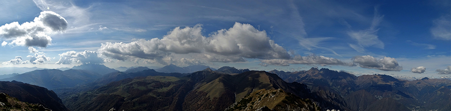 Dalla vetta del Venturosa panorama ad ovest