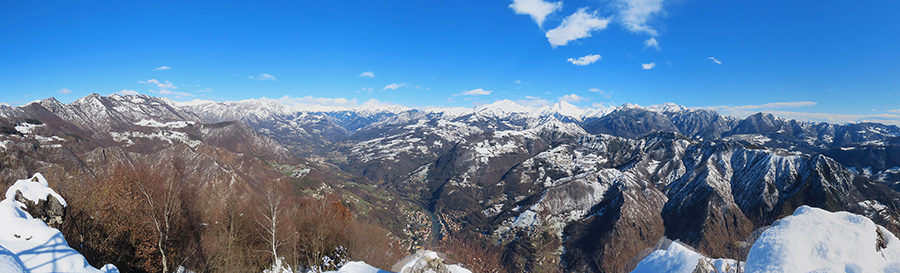Bella radura prativa innevata alle pendici della cima del Monte Zucco