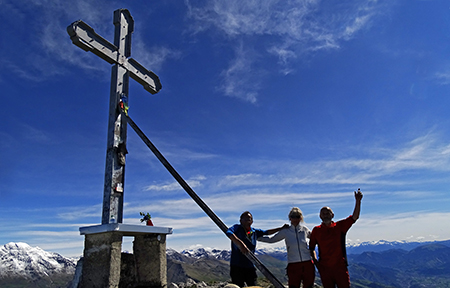 Anello del Monte Alben con Cima Croce, Cima Alben, Casere, Sappli da Passo Crocetta il 24 maggio 2016  - FOTOGALLERY