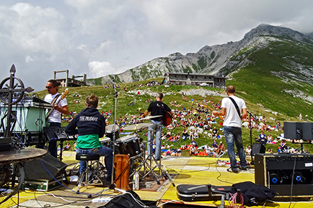 PIZZO ARERA il mattino, concerto del Bepi & The Prismas il pomeriggio al Rifugio Capanna 2000 il 26 luglio 2015 - FOTOGALLERY