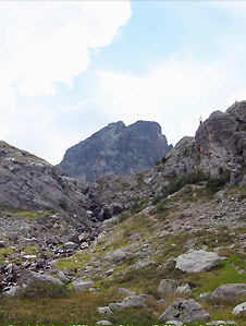 Il sentiero che dal Fregabolgia porta al Lago Cabianca 