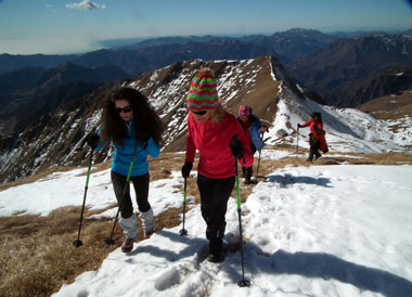 INVERNALE AL RIF. PALAZZI e IN CIMA MENNA (2300 m.) con salita dalla Val Carnera (sentiero 234) e discesa dal Chignol d’Arale il 26 febbraio 2012 - FOTOGALLERY