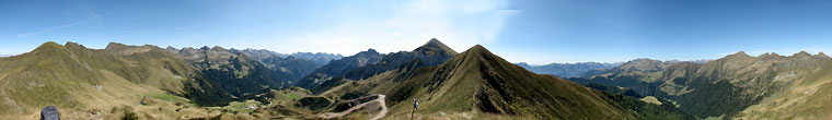 In panoramica a 360° da Cima Siltri
