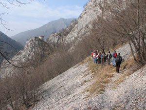 Salita alla cappelletta di Petta