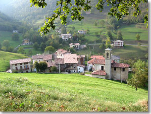 Veduta di Alino dall'altura sul lato est