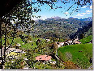 Alino, sullo sfondo S. Gallo, Dossena e il Pizzo Arera