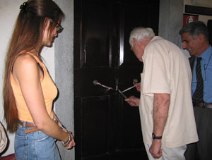 Il taglio del nastro