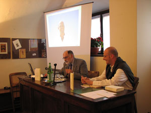 il prof. Ivano Sonzogni presenta l'autore